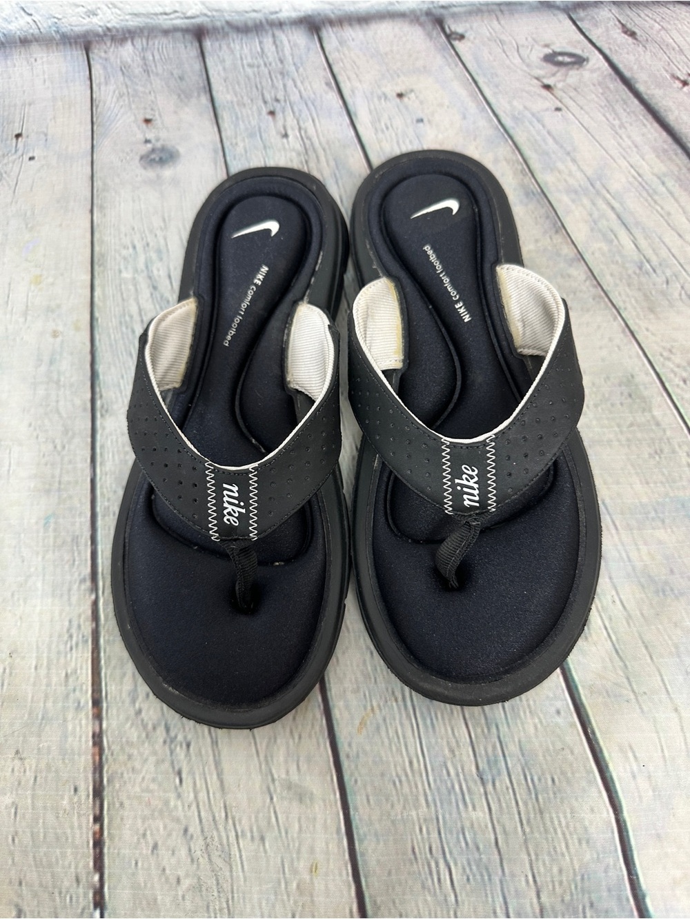 Nike Comfort Footbed Sandals women’s size 7